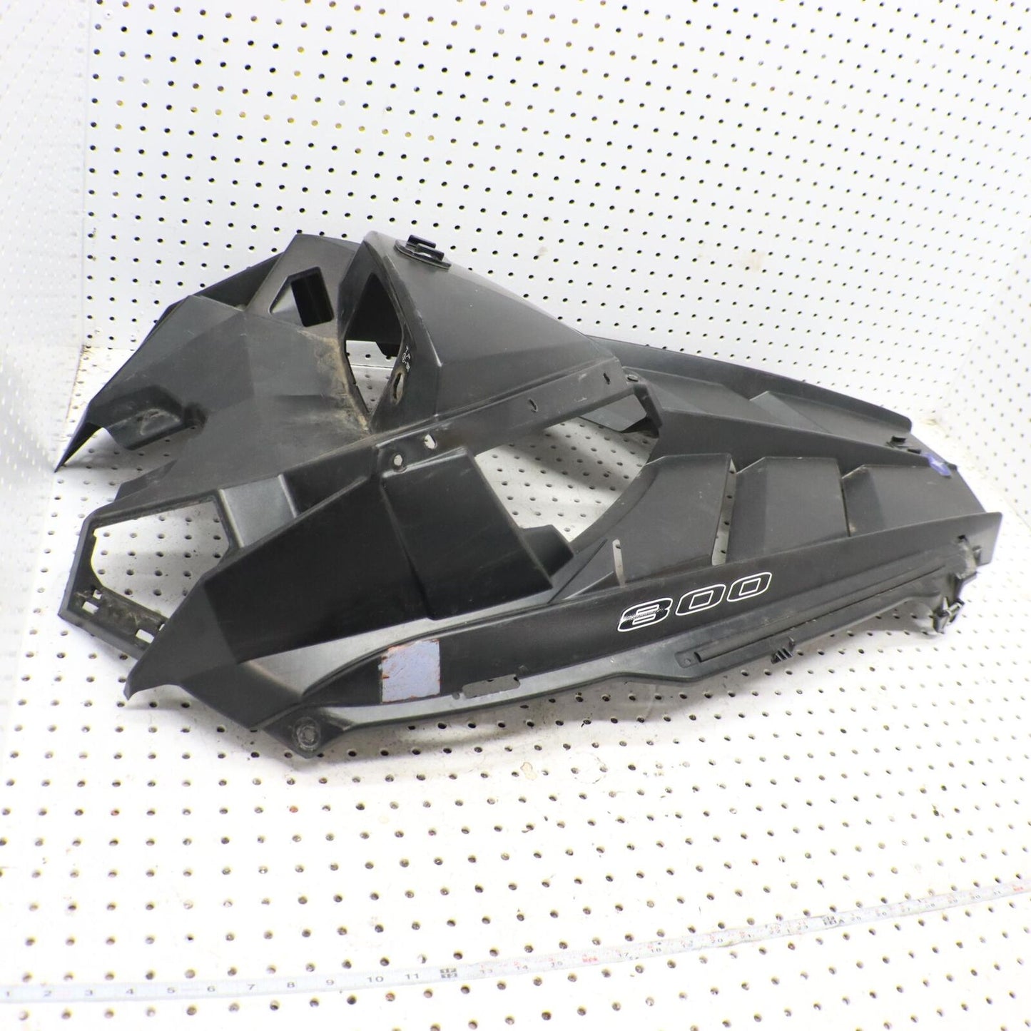 2014 POLARIS PRO RMK 800 HOOD SHROUD 5437509-070 (CRACKED)