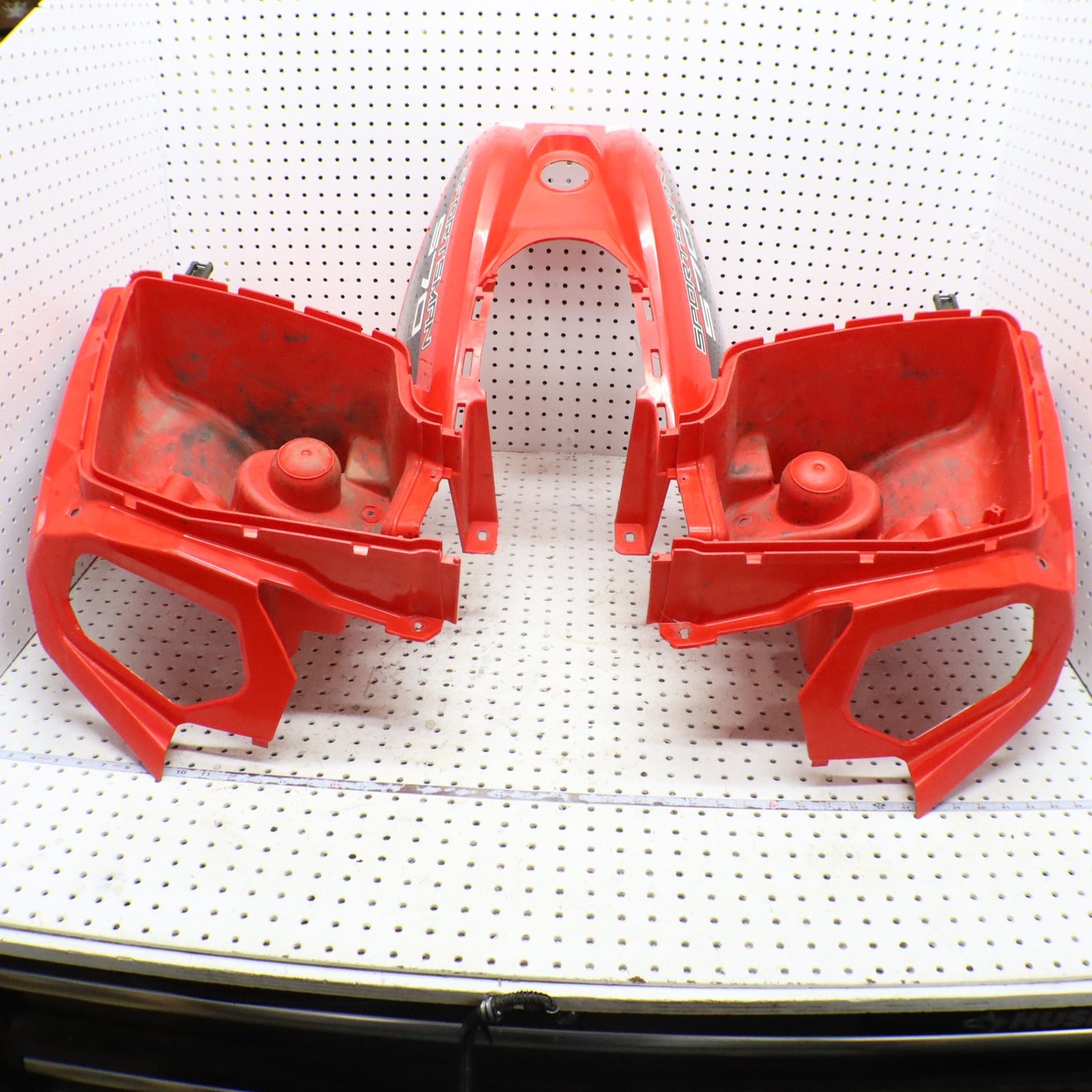 2014 Polaris Sportsman 570 Front Fender 2634162-293; 2636420-293 INDY RED