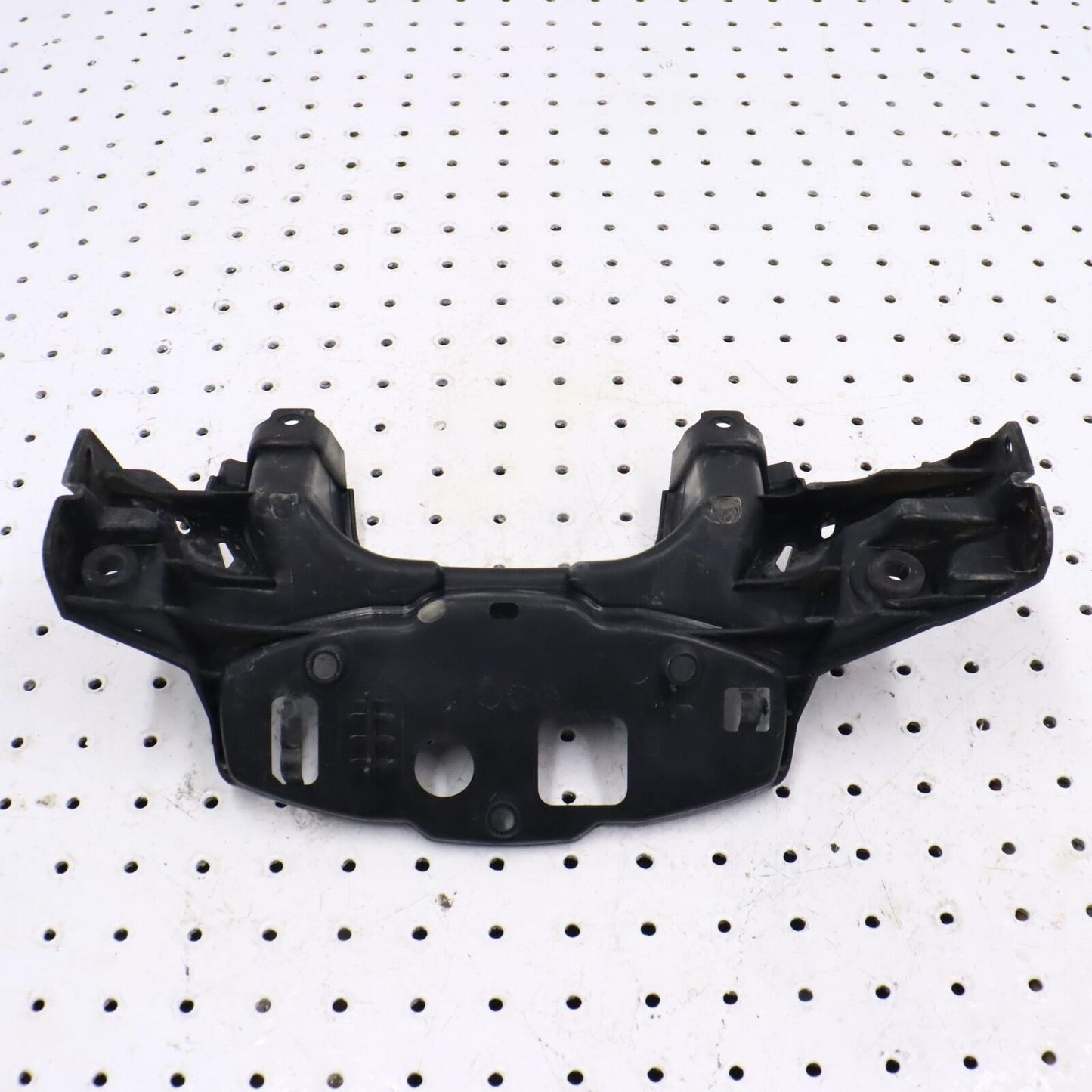 2013 YAMAHA GRIZZLY 700 SPEEDOMETER MOUNT 1HP-F837L-00-00 