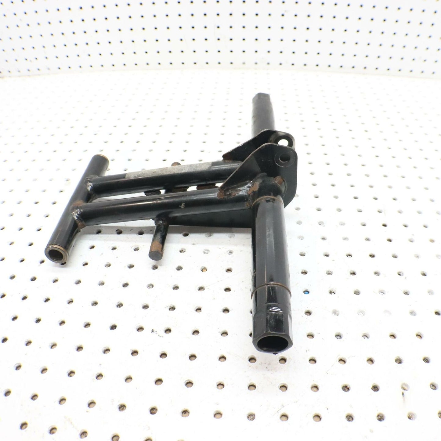 2015 ARCTIC CAT XF 6000 REAR IDLER TORQUE ARM 2704-002