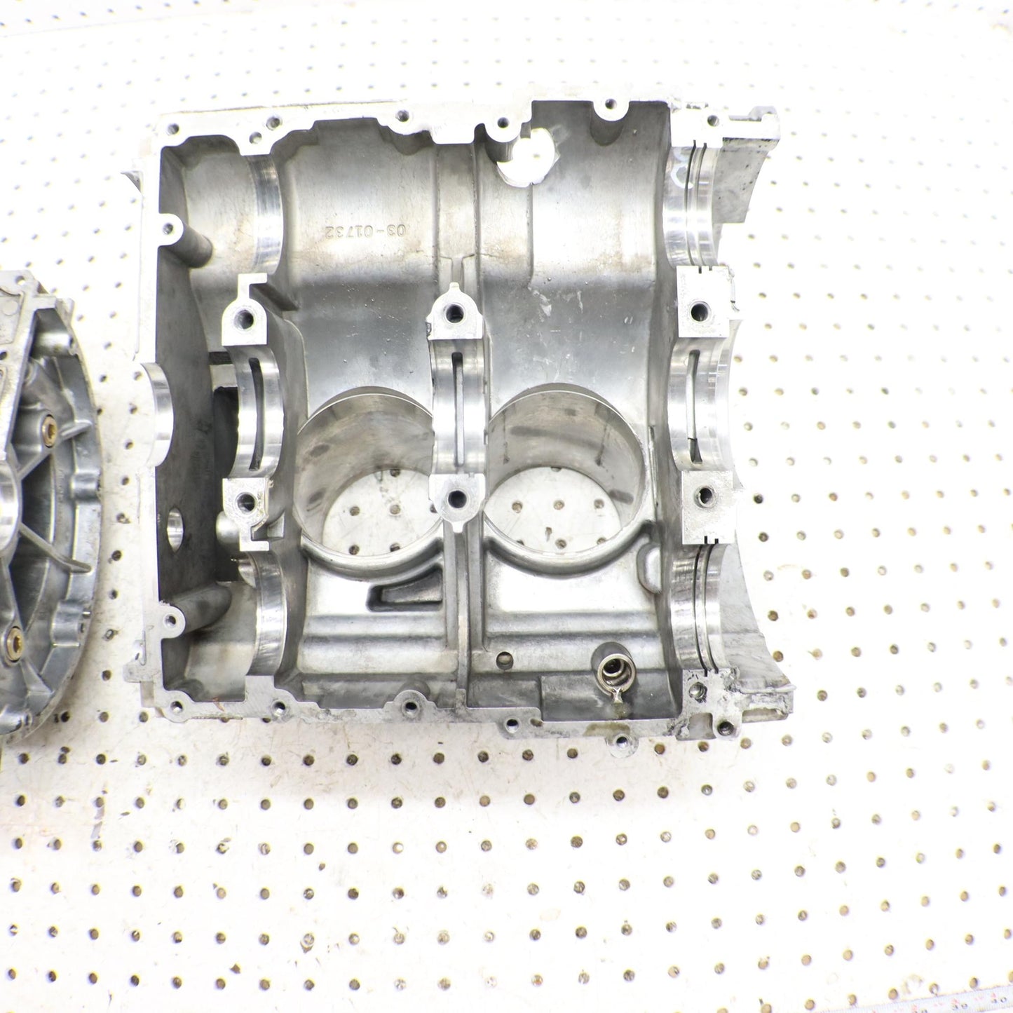  POLARIS SPORTSMAN XP 850 CRANKCASE ENGINE CASE 2204054; 2204957; 5632167 CORE