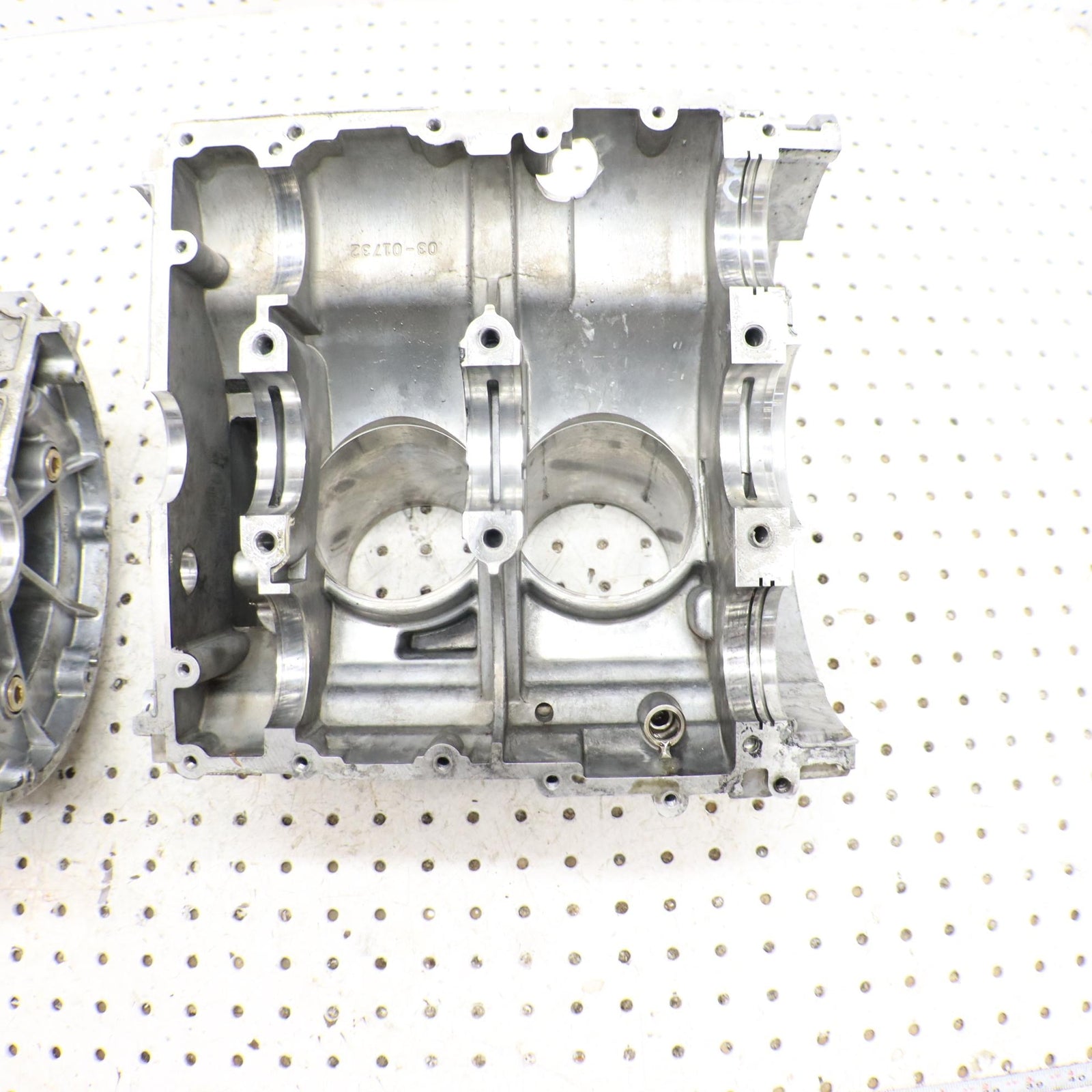  POLARIS SPORTSMAN XP 850 CRANKCASE ENGINE CASE 2204054; 2204957; 5632167 CORE