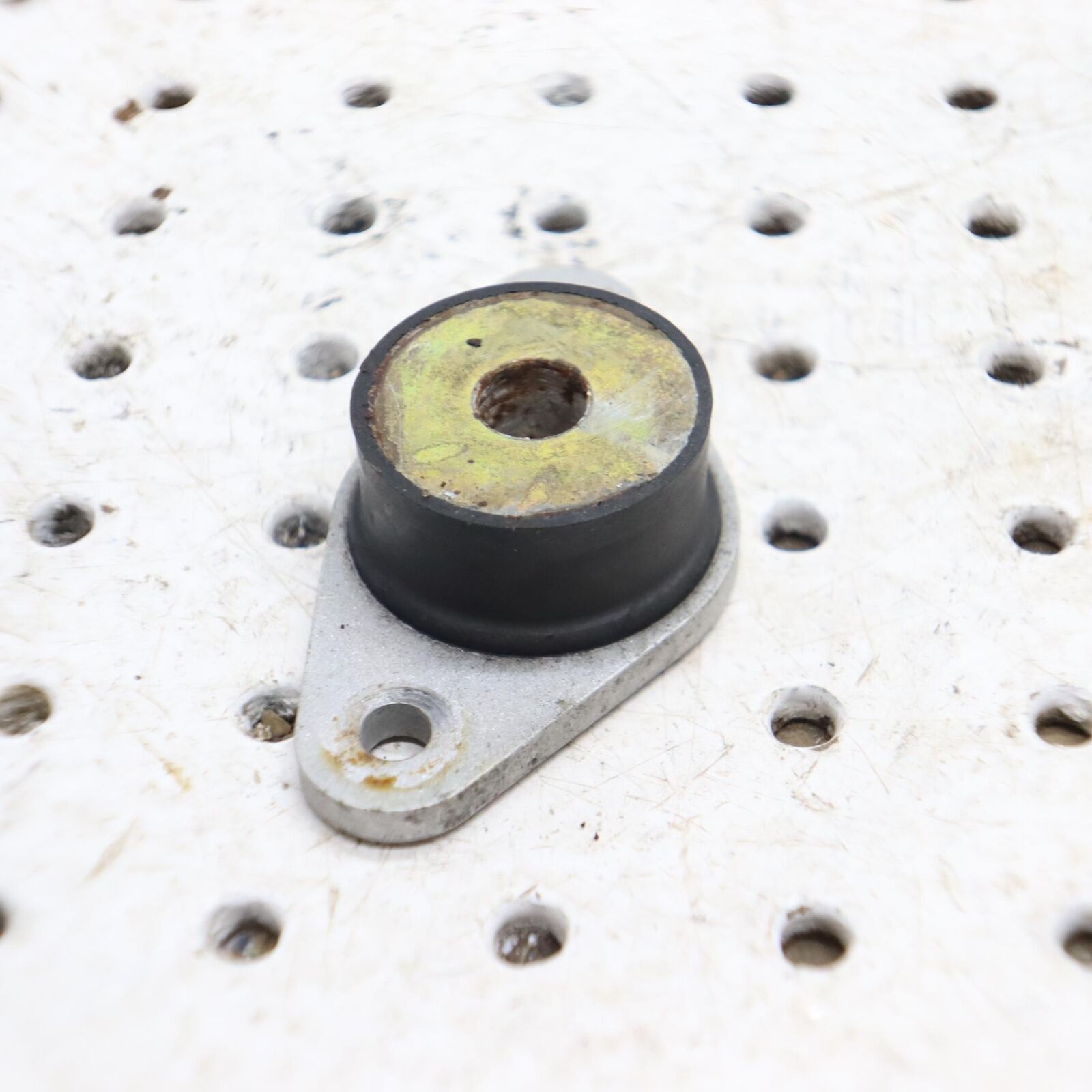 2015 POLARIS SWITCHBACK 800 MOTOR ENGINE MOUNT 3022713; 3023293