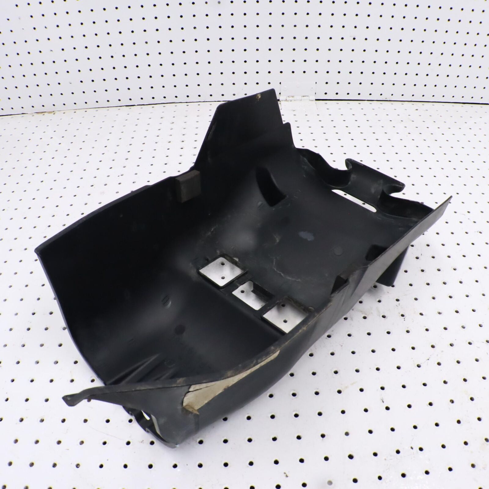 2013 YAMAHA GRIZZLY 700 GAS FUEL TANK GUARD PROTECTOR 1HP-F4141-00-00