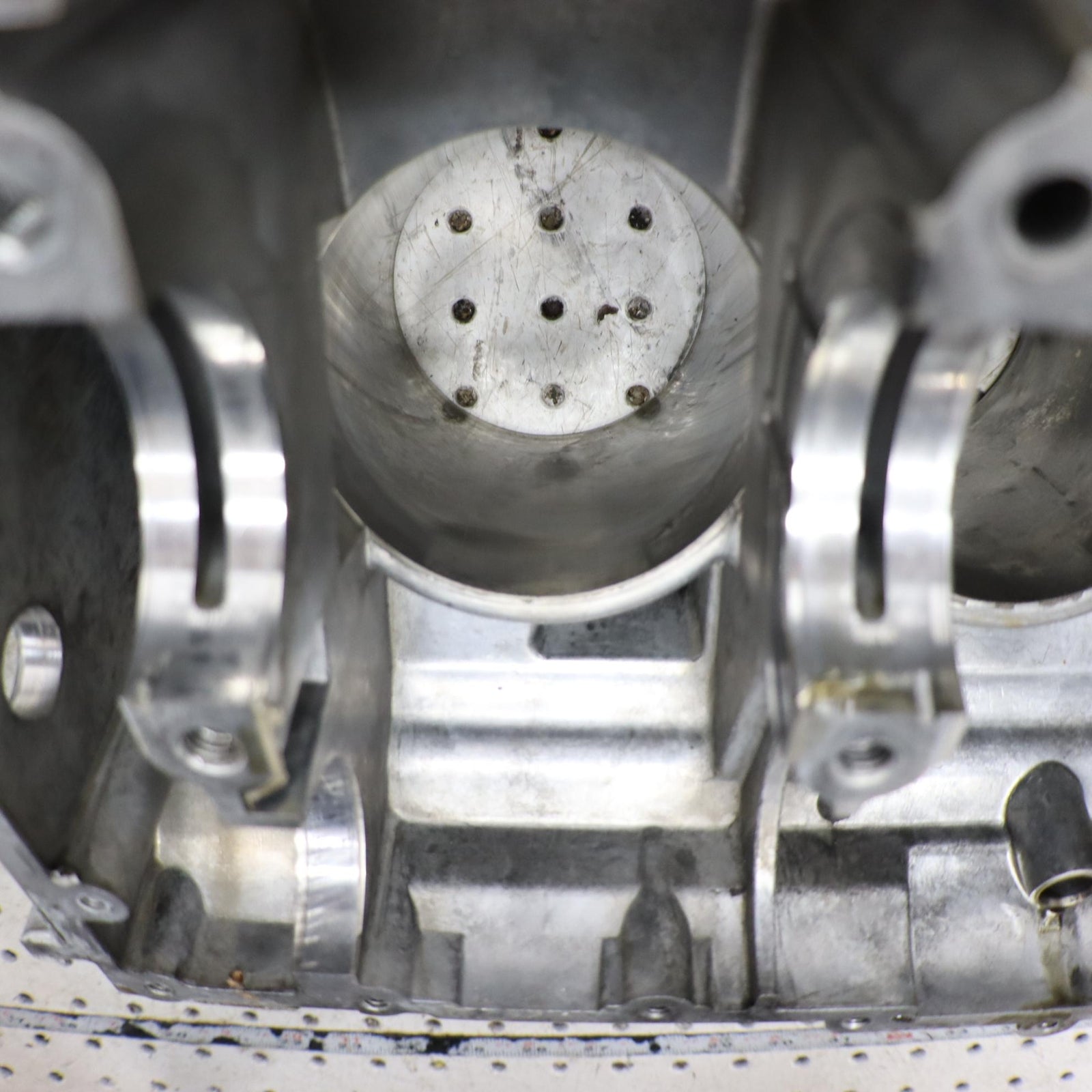  POLARIS SPORTSMAN XP 850 CRANKCASE ENGINE CASE 2204054; 2204957; 5632167 CORE