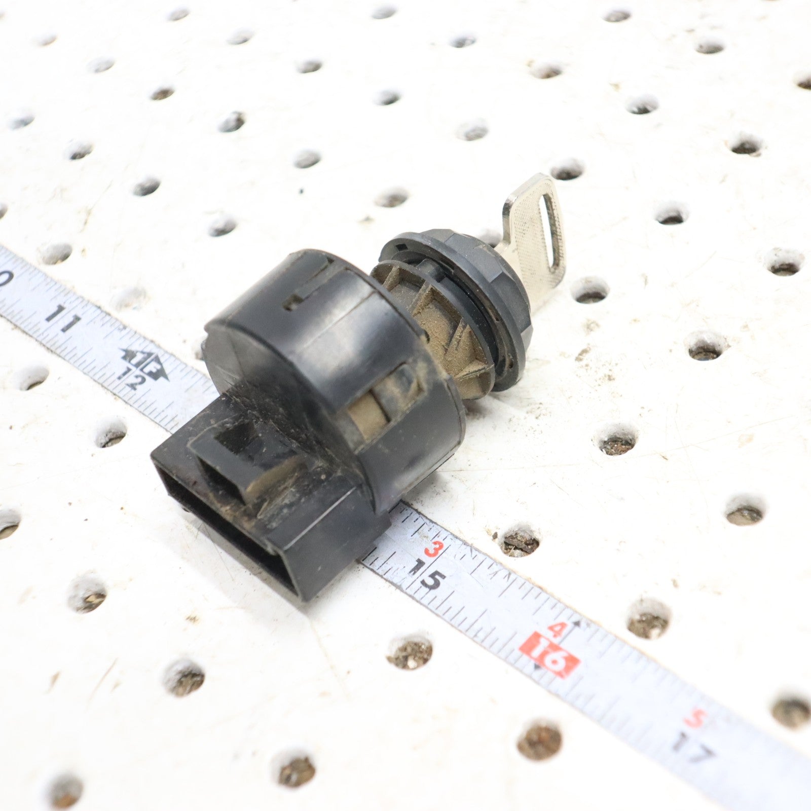 2009 Polaris Rzr 800 Ignition Key Switch 4012165; 4081556