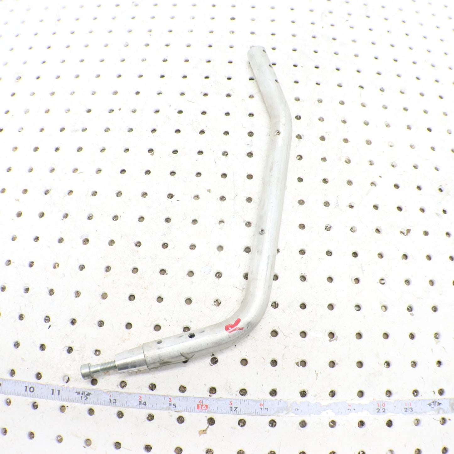 2016 Polaris Rush 800 Tunnel RUNNING BOARD SUPPORT RH 1019179