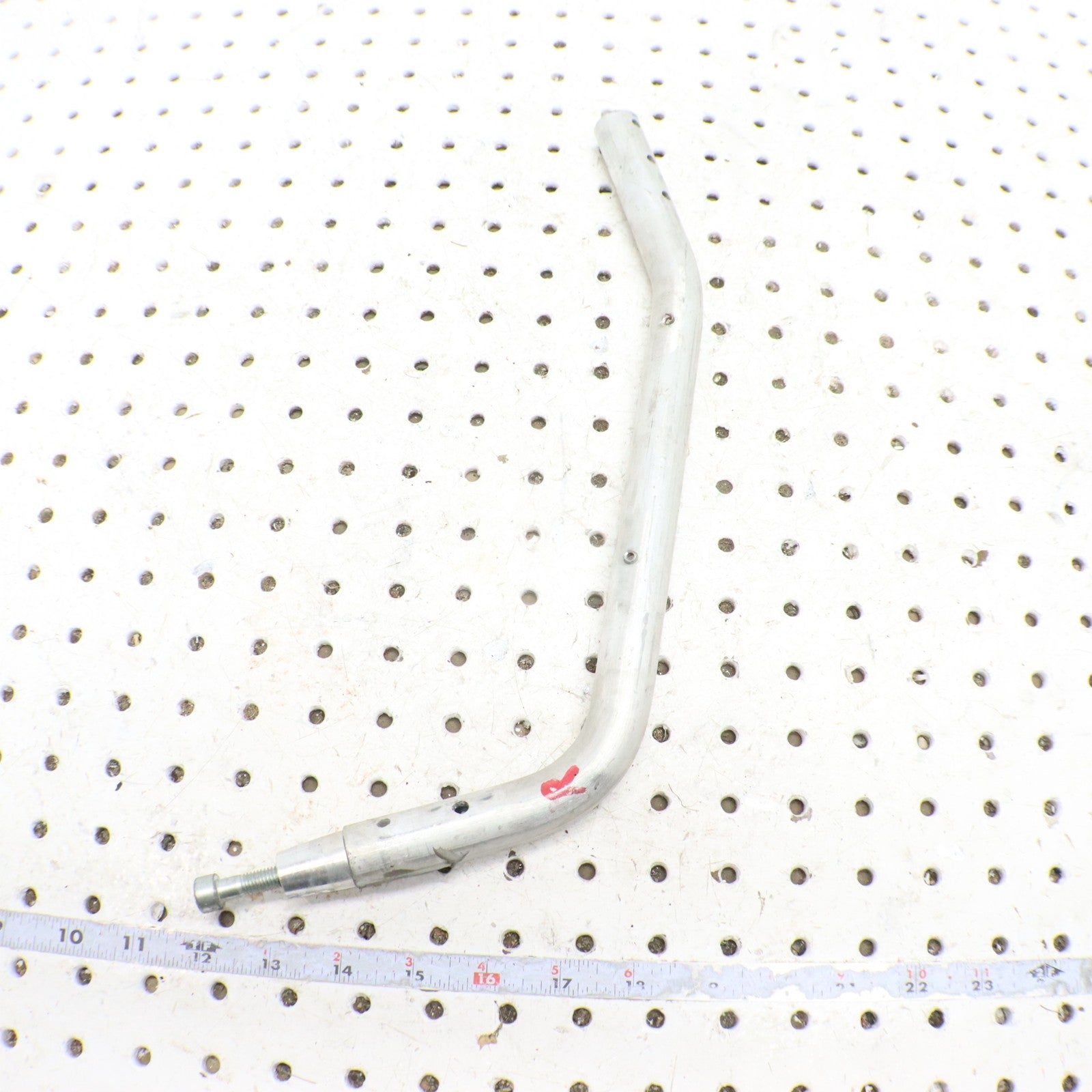 2016 Polaris Rush 800 Tunnel RUNNING BOARD SUPPORT RH 1019179