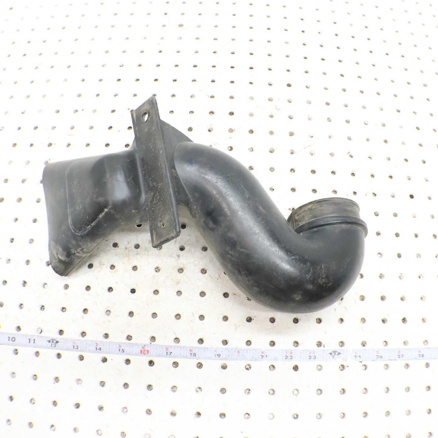 2009 Polaris Rzr 800 Clutch Outlet Duct  5436568