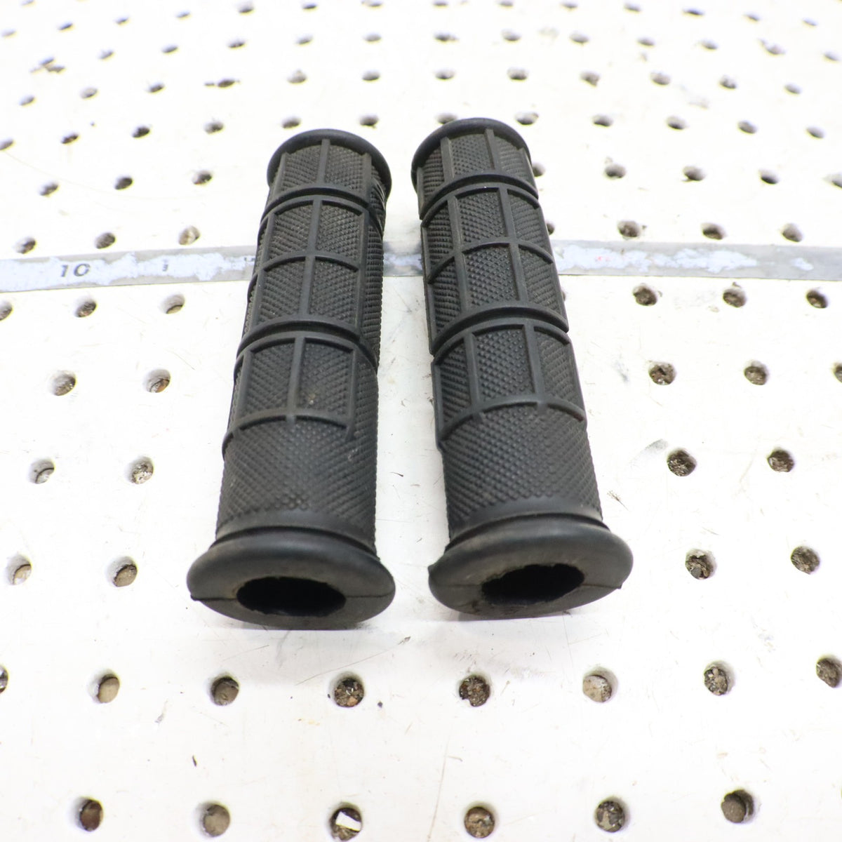 2017 Polaris Sportsman 450 Handlebar Grips 5413578-070