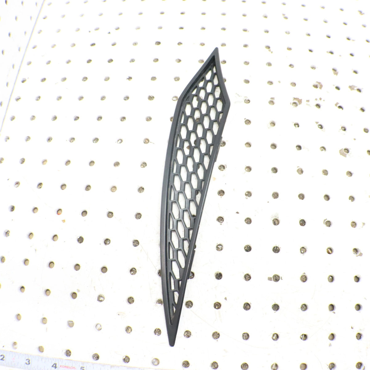 2007 Arctic Cat F6 Vent, Hood Screen Inner Right Hand Mold (Black) 4606-614