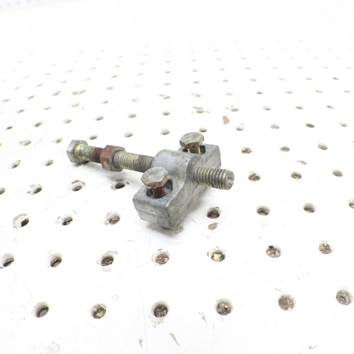 2007 Arctic Cat F6 Track Tension Adjuster Bock 0704-352