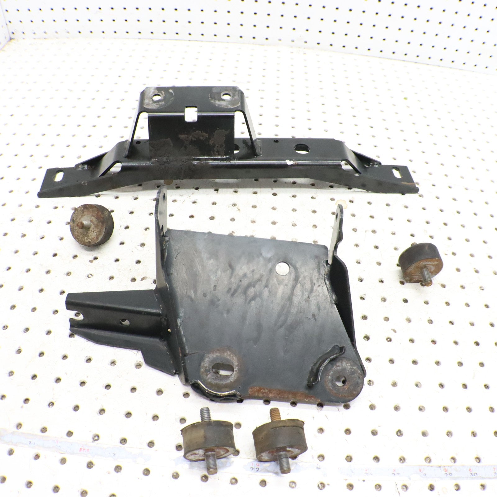 2013 Polaris Ranger 800 Engine Motor Mounts 1017391-329; 1017424-329; 3022076 