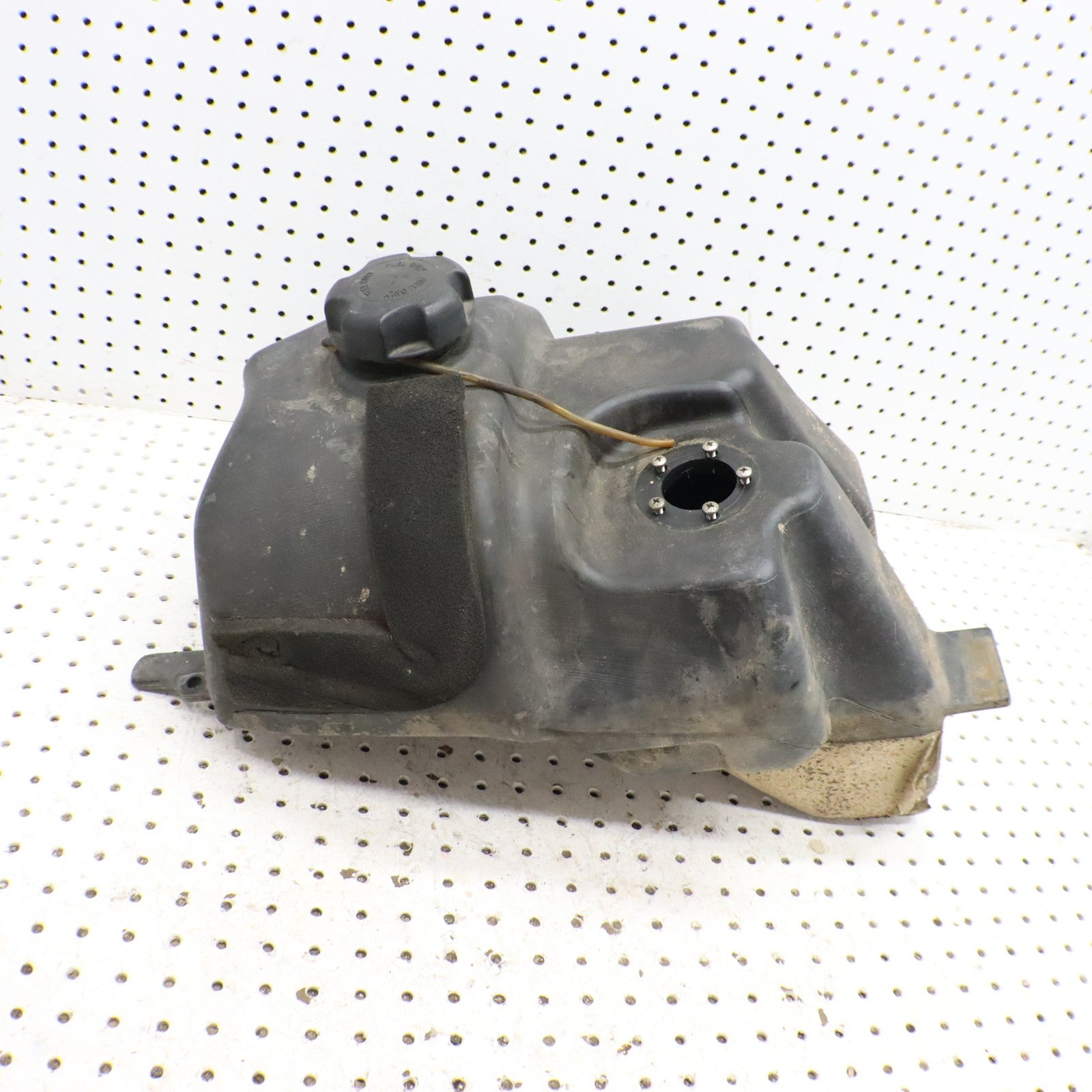 2004 Polaris Sportsman 500 Fuel Tank Gas Tank 2520339; 2520556