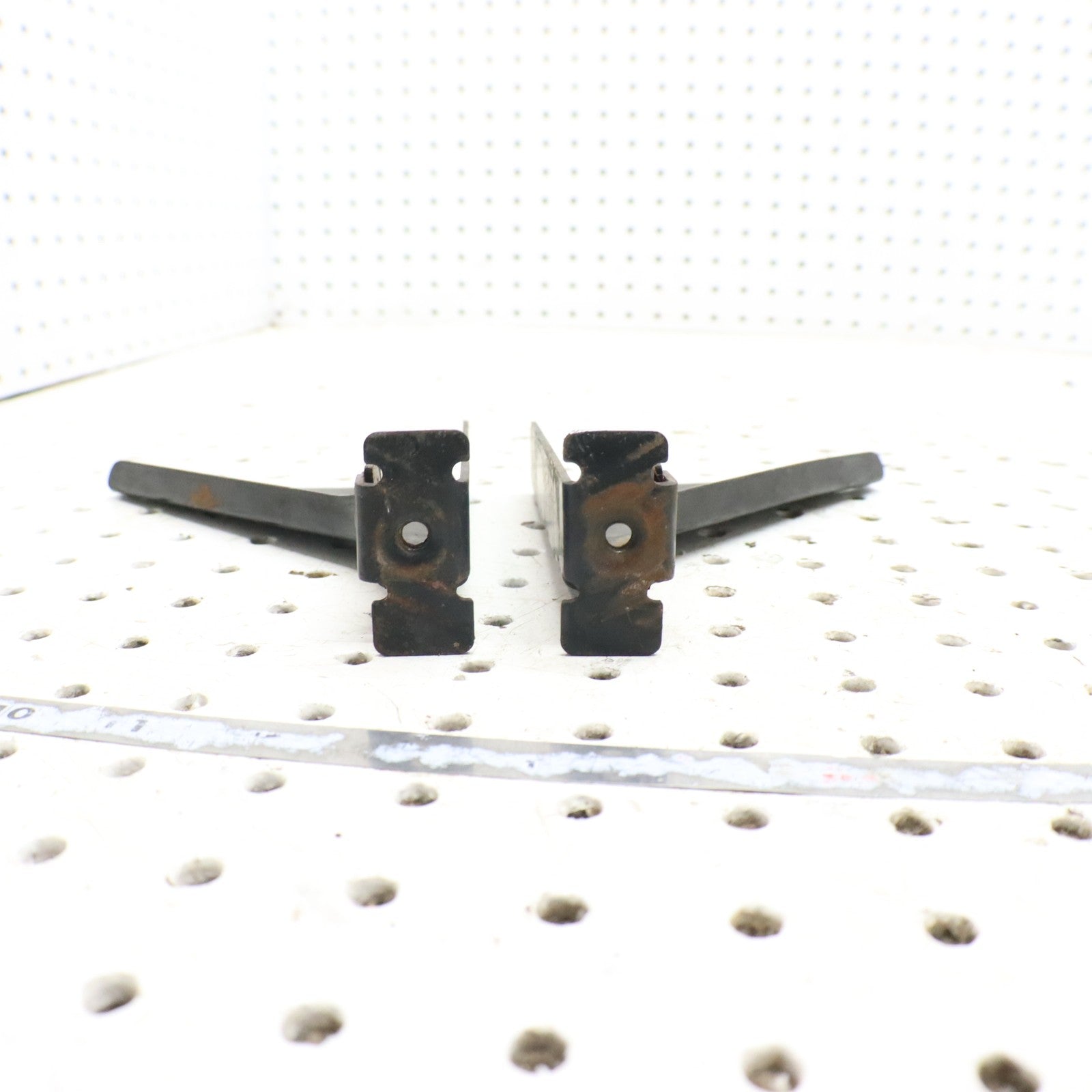1995 Polaris Xplorer 400 Rear Rack Mount 1040524-067 1040525-067
