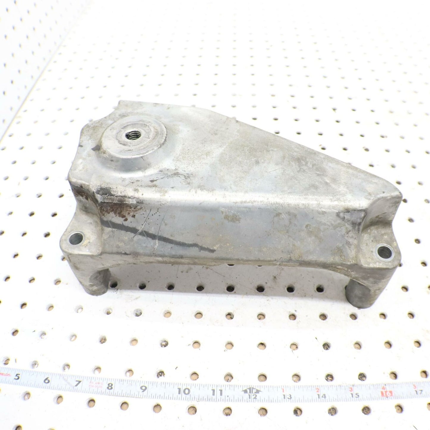 2006 POLARIS SWITCHBACK ENGINE MOTOR MOUNT BRACKET ALTERNATOR  0452974 0454131