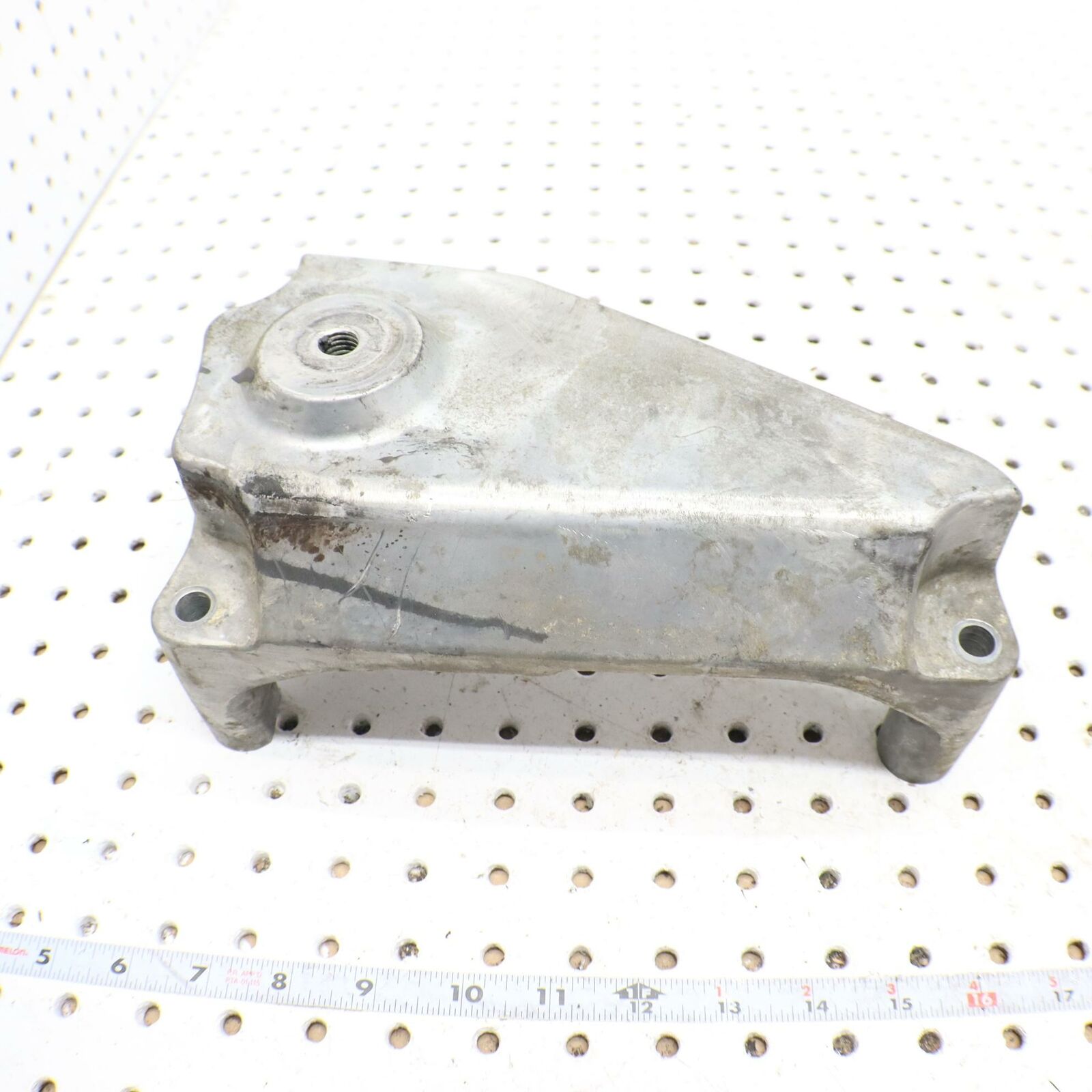 2006 POLARIS SWITCHBACK ENGINE MOTOR MOUNT BRACKET ALTERNATOR  0452974 0454131