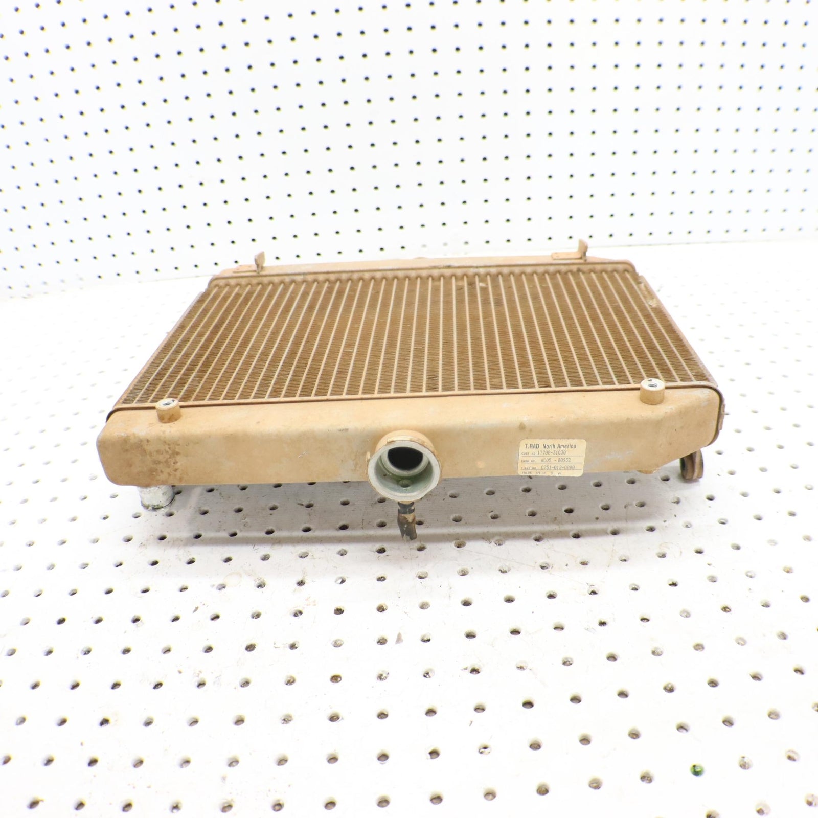 2016 SUZUKI KING QUAD 500 RADIATOR 17710-31G30