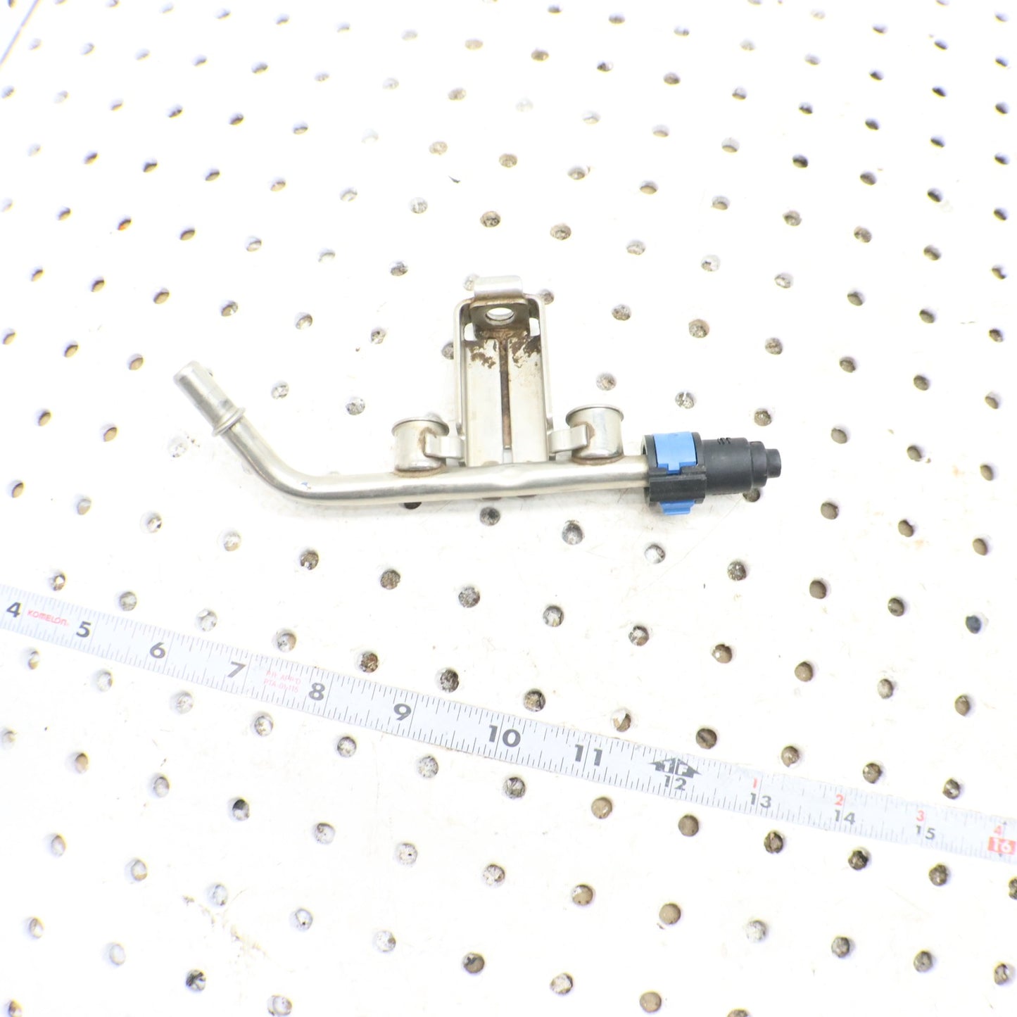 2009 Polaris Rzr 800 Fuel Rail 2520808