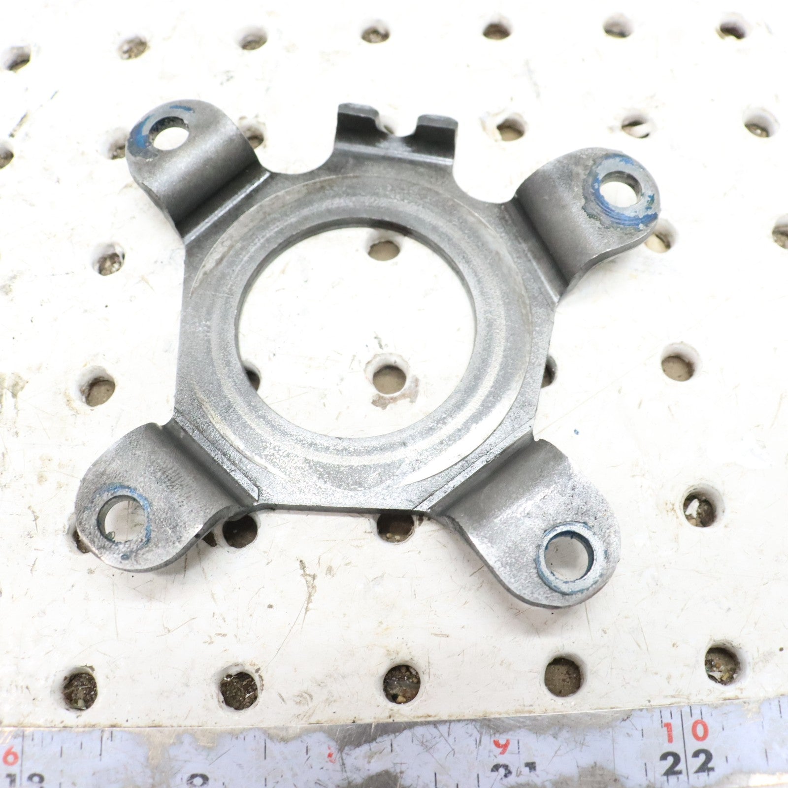 2009 Polaris Sportsman 800 Transmission Gearcase Bearing Cover Retianer 3234122