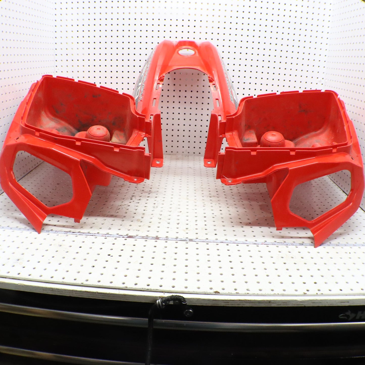 2014 Polaris Sportsman 570 Front Fender 2634162-293; 2636420-293 INDY RED