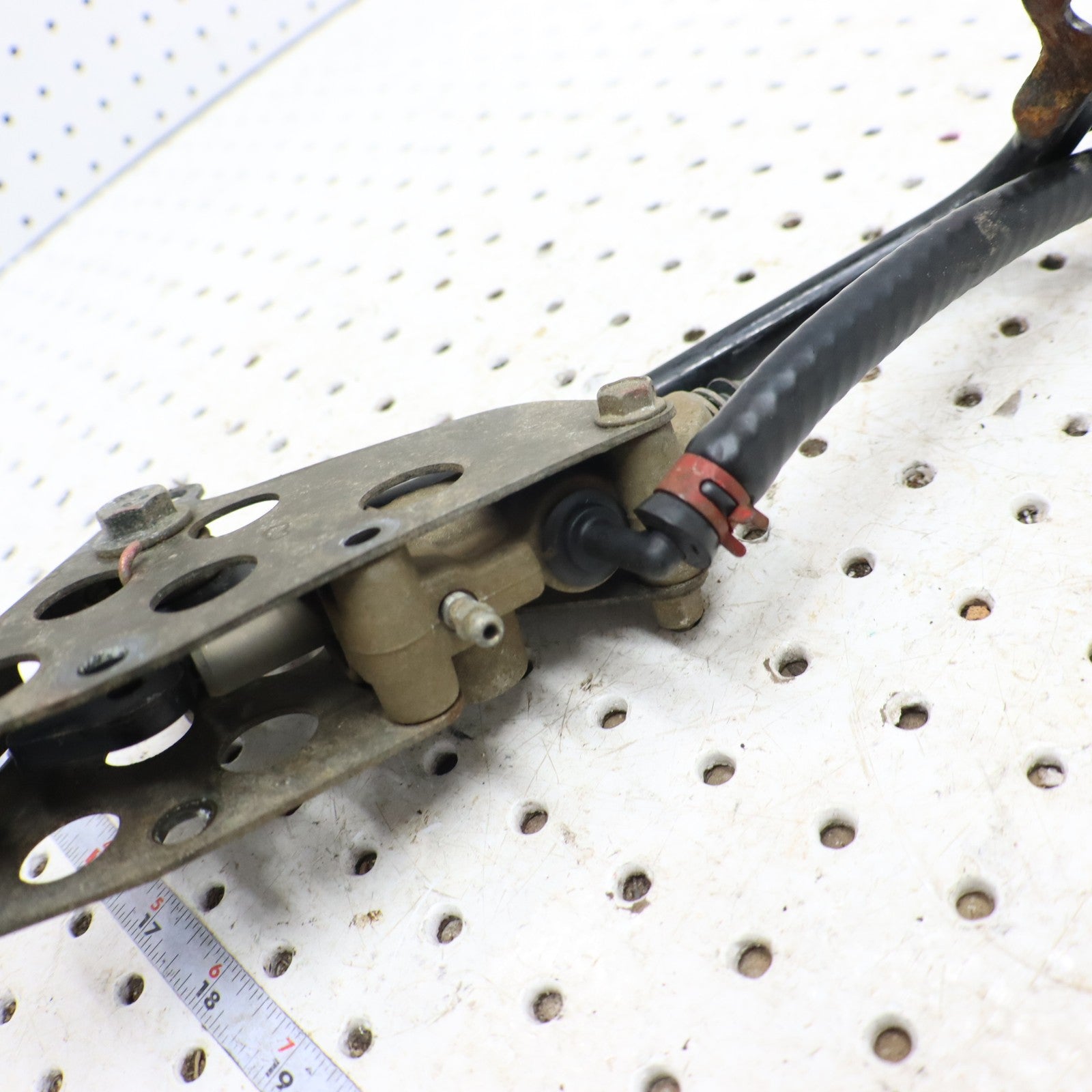2009 Polaris Sportsman Xp 850 Foot Brake Pedal & Master Cylinder 1911347 1913903