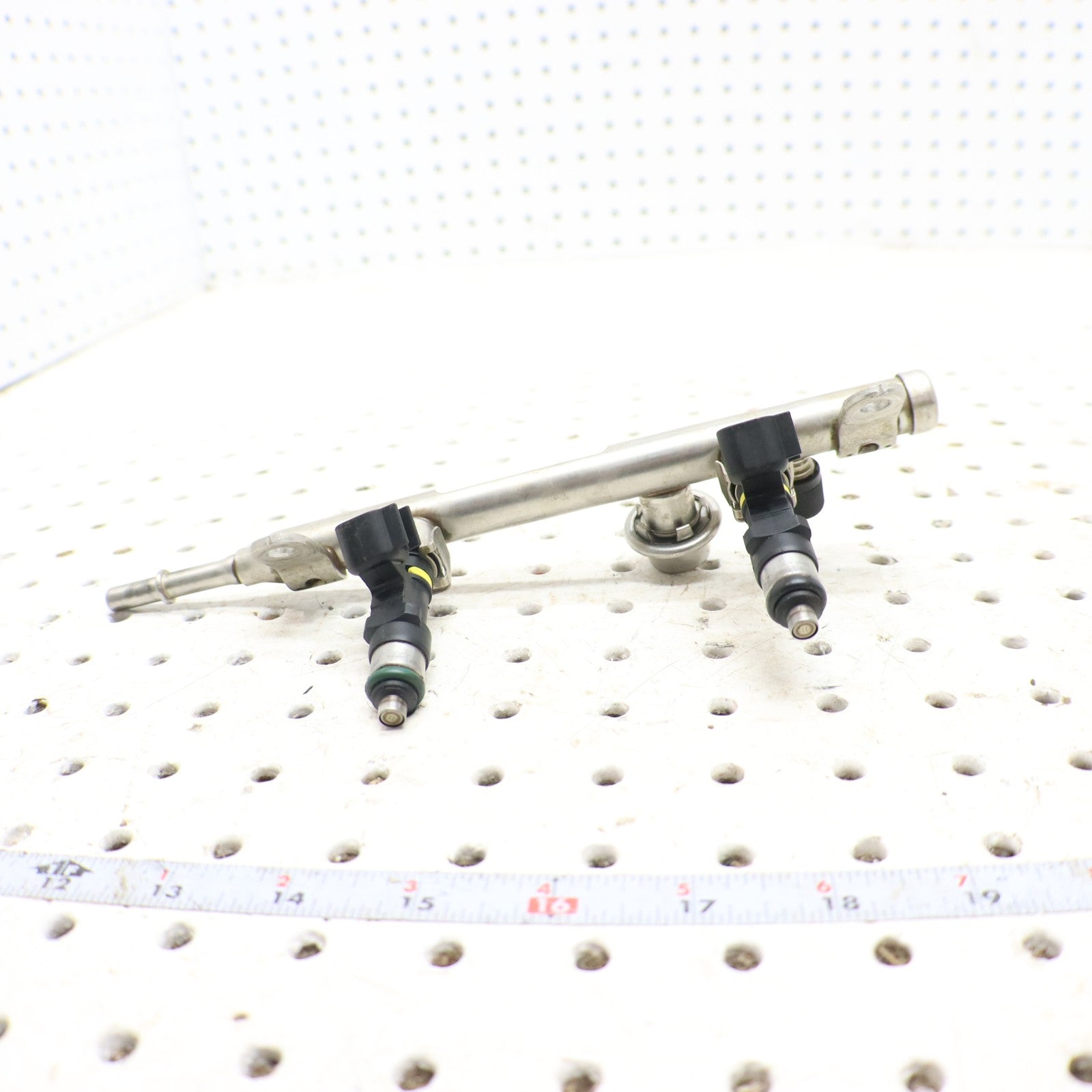 2009 Polaris Sportsman Xp 850 Fuel Rail & INJECTORS 2520563; 1203568