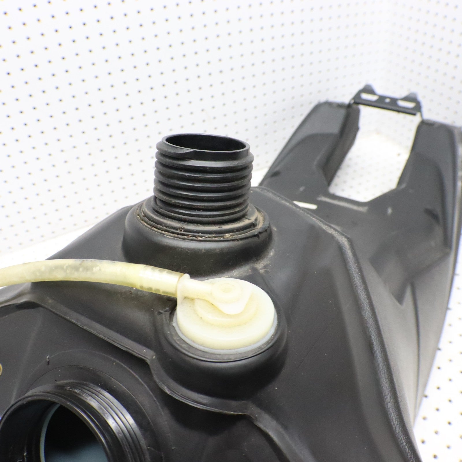 2016 Polaris Rush 800 Gas Tank Fuel Tank 2521341; 2521340