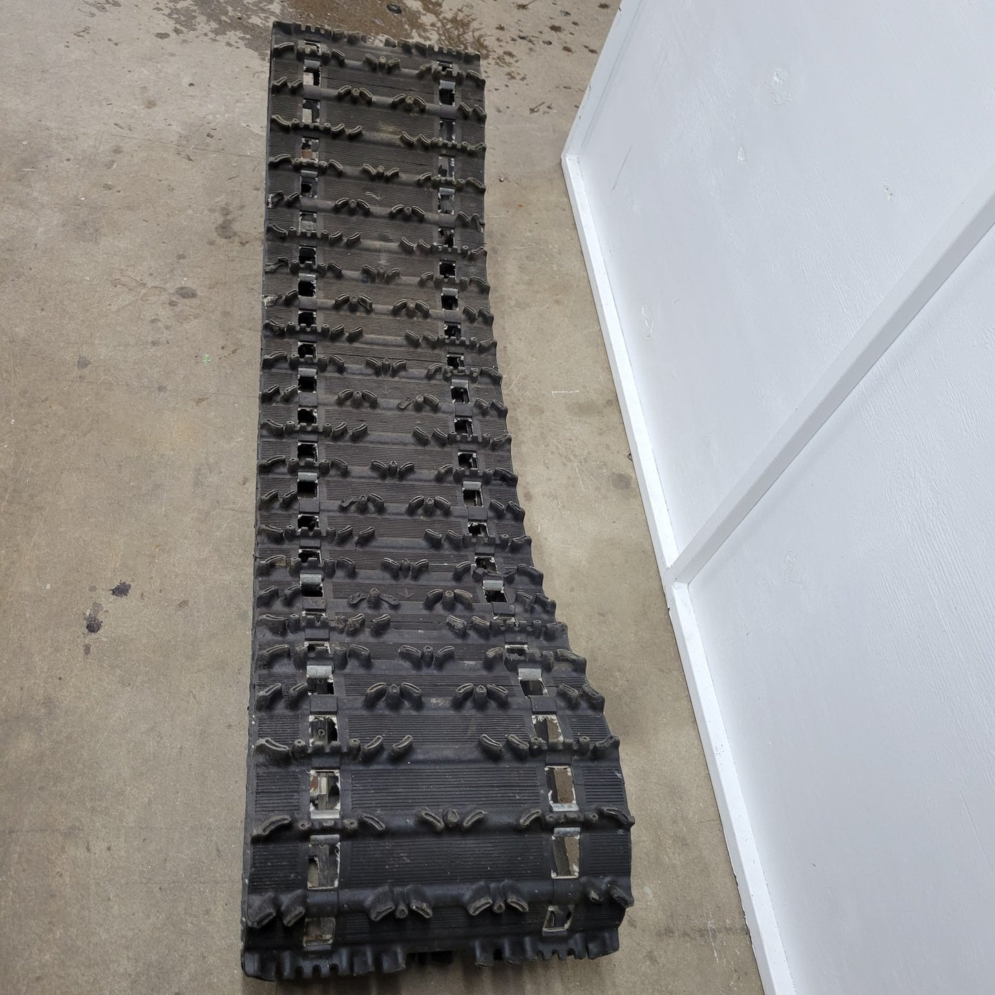 2009 Arctic Cat Crossfire R 8 128 x 14 x 1 Hacksaw Track 2602-047