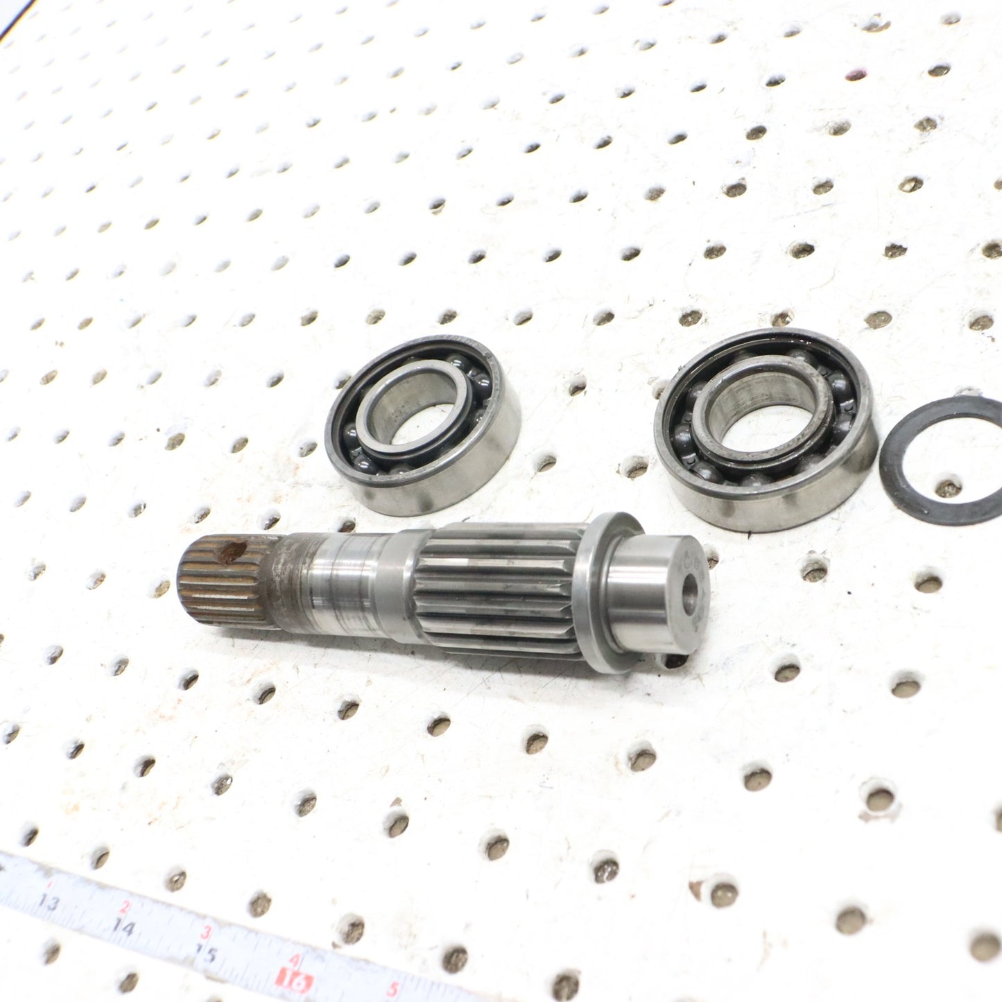 2009 Polaris Sportsman 800 Transmission Gearcase Rear Output Shaft 3233911