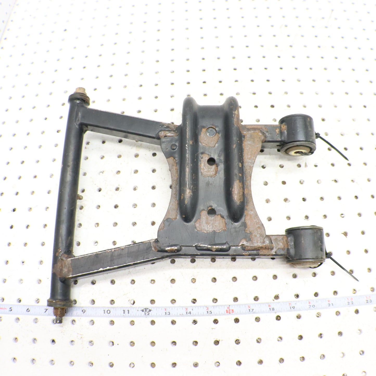 2014 Polaris Sportsman 570 Lower Left Rear Control A Arm  1015888-067