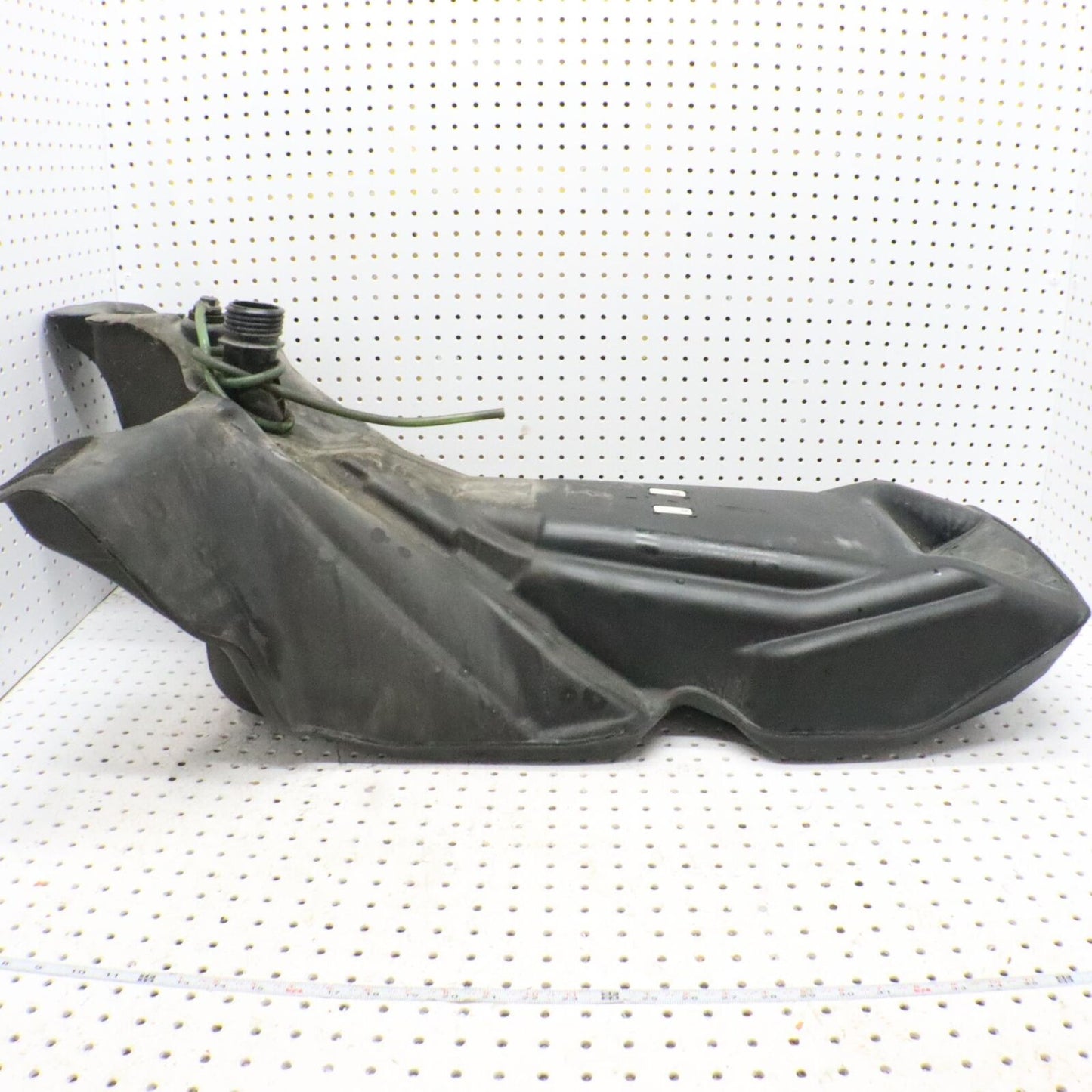 2014 ARCTIC CAT M8000 GAS TANK FUEL TANK  1770-032 1770-250
