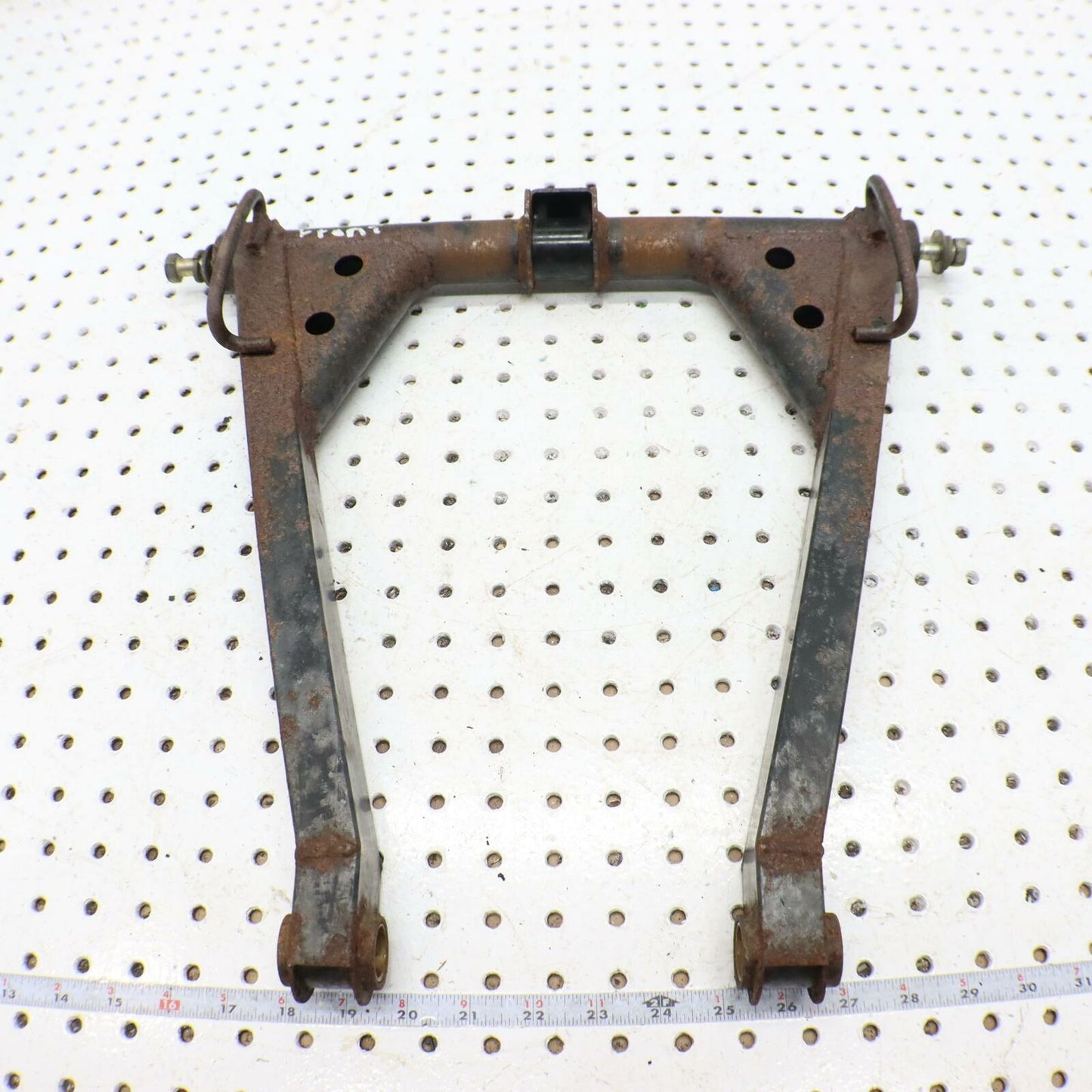 2007 POLARIS IQ 600 REAR SUSPENSION FRONT TORQUE ARM 1541948-067 1542579-067