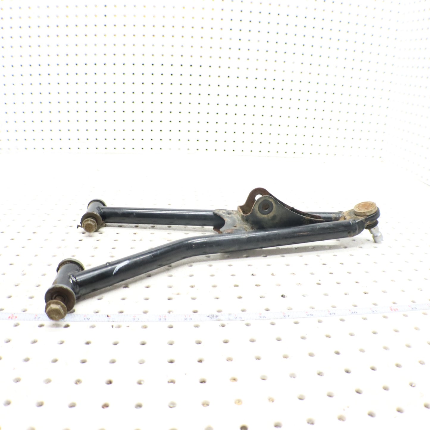 2009 Polaris Sportsman Xp 850 Front Upper Right Control Arm 1017261-067 1025618