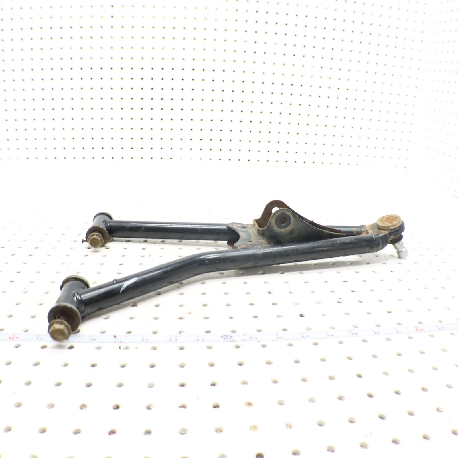 2009 Polaris Sportsman Xp 850 Front Upper Right Control Arm 1017261-067 1025618