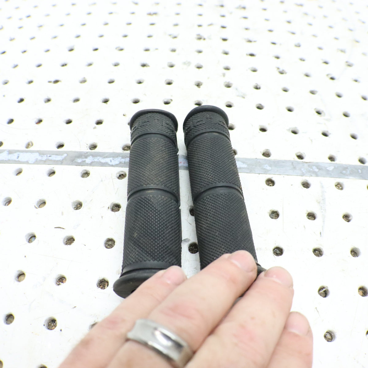 2017 Polaris Sportsman 450 Handlebar Grips 5413578-070