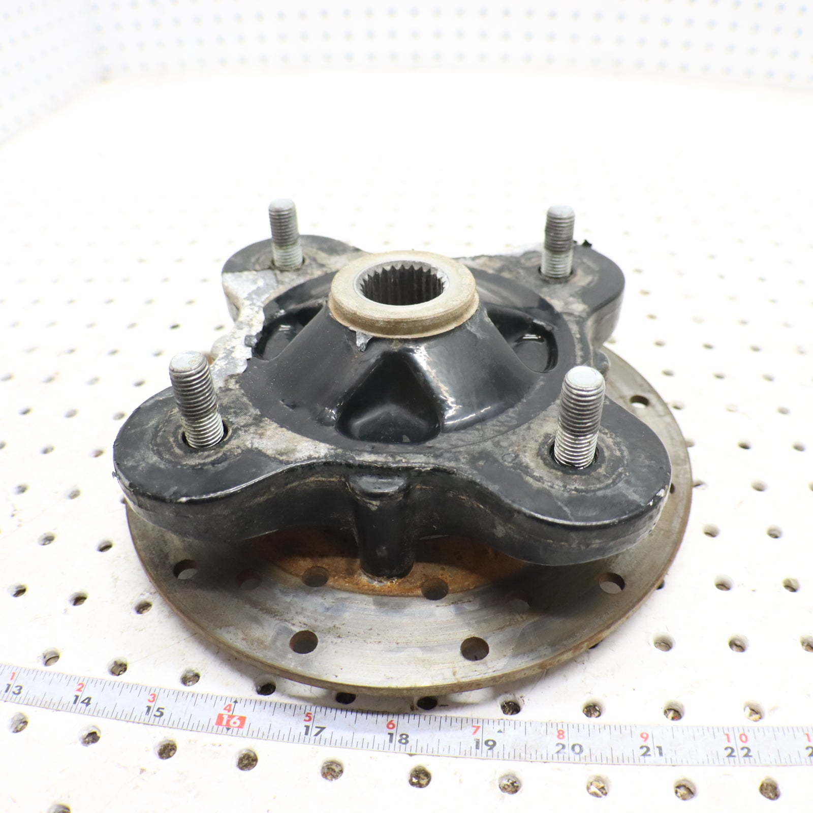 2013 Polaris Ranger Xp 900 Wheel Hub REAR 5137431-067; 5142964-067
