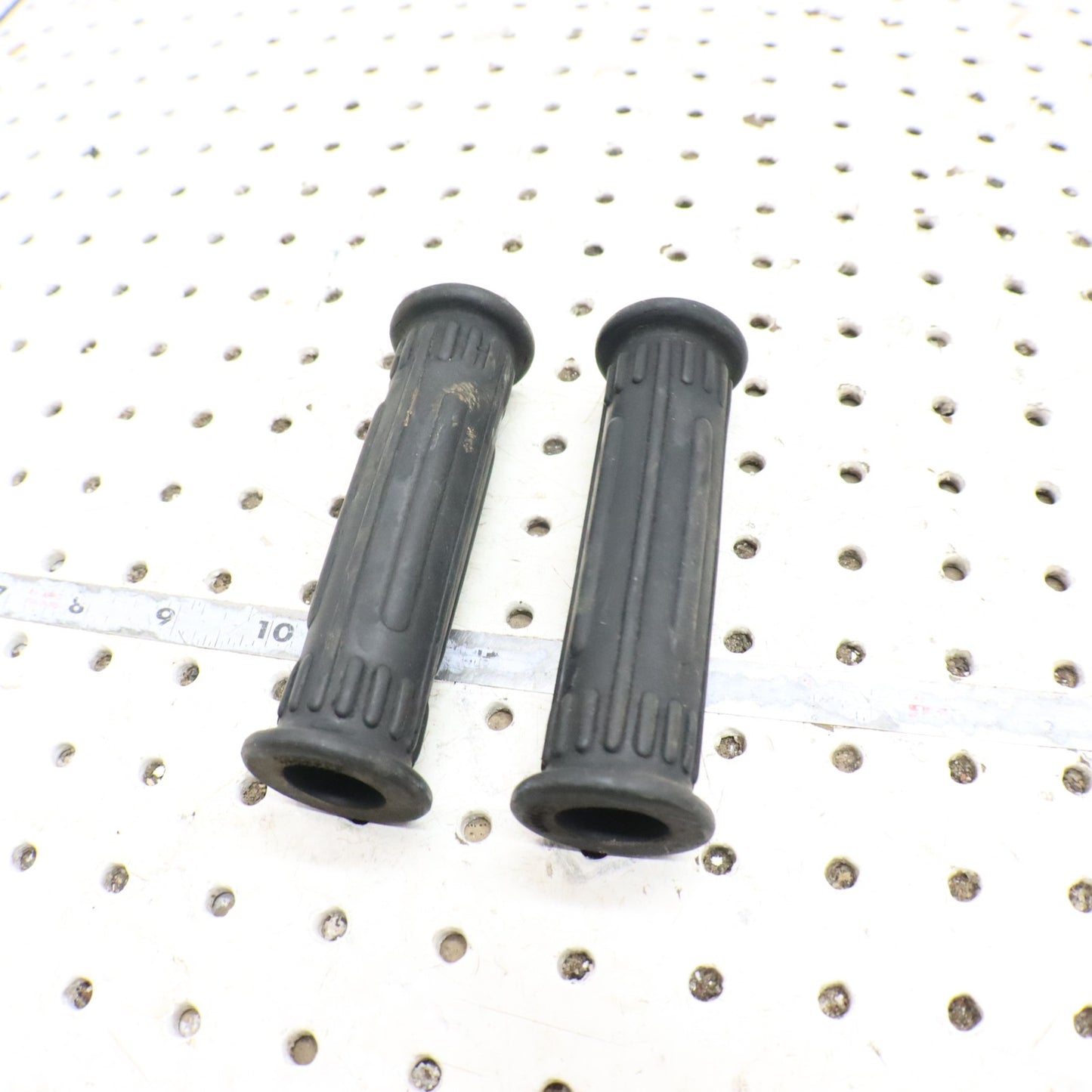 2004 Polaris Sportsman 500 Handlebar Grips 5433834-070