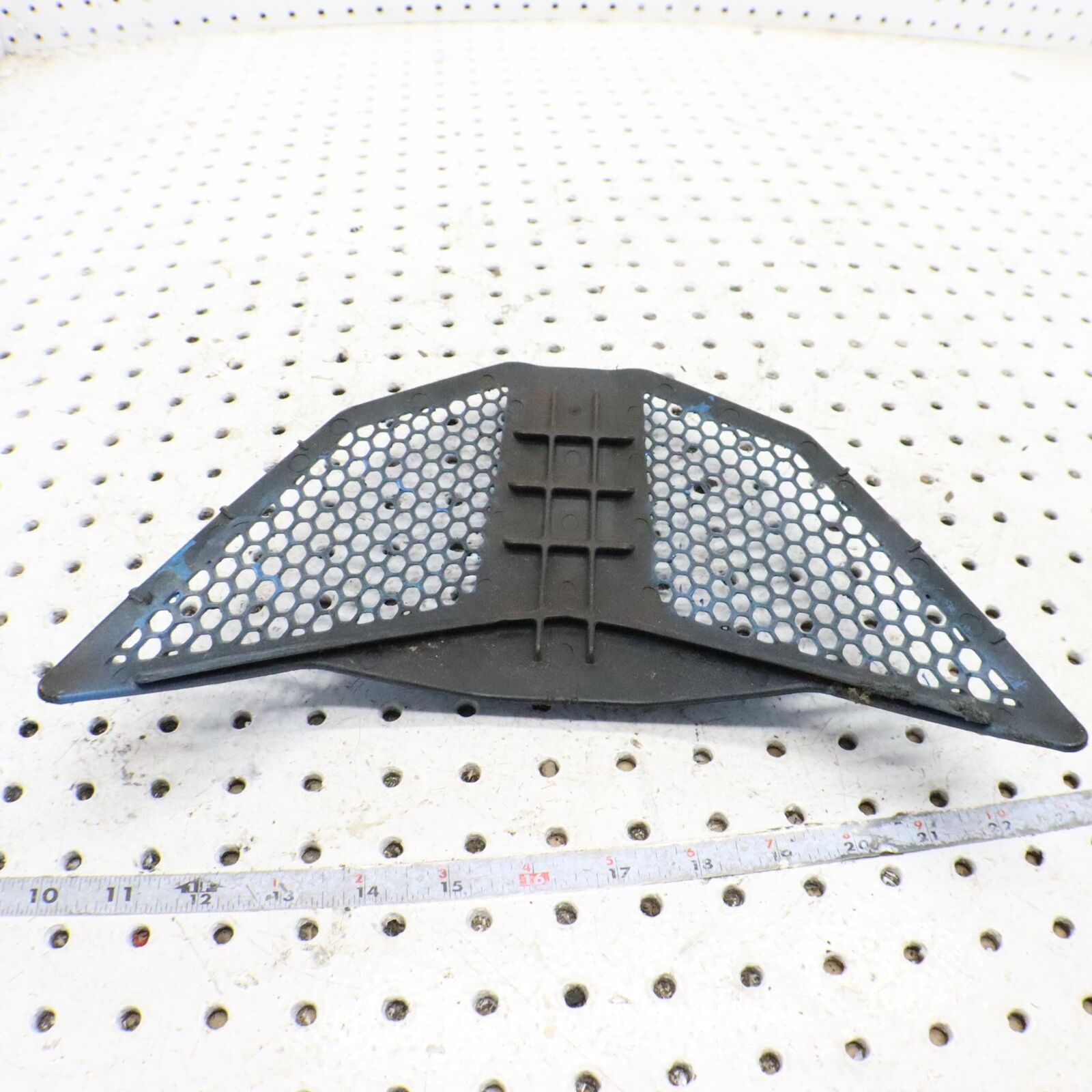 2006 POLARIS FUSION 600 HOOD LOUVER SCREEN VENT COVER 5435838-070