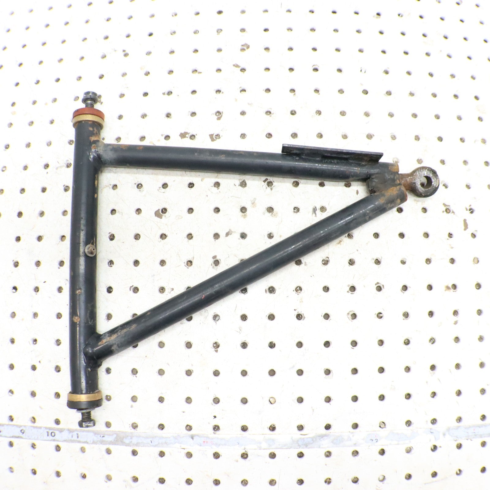 1995 Polaris Xplorer 400 Front Lower Right Control A Arm 2200532 2202275