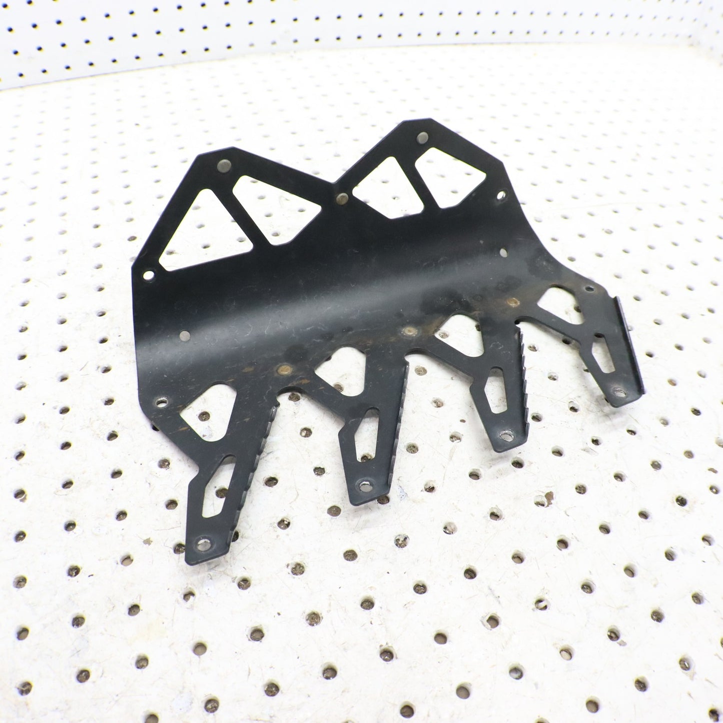 2016 Polaris Rush 800 Tunnel RUNNING BOARD SUPPORT GRIPPER RH 