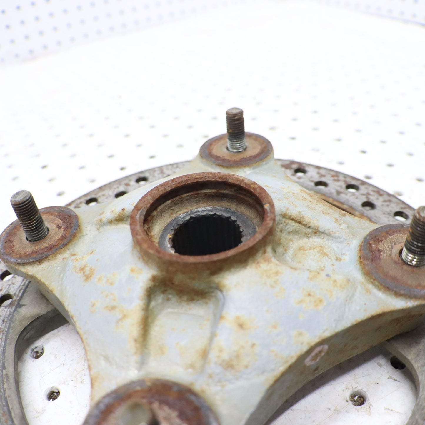 2009 Polaris Sportsman Xp 850 Wheel Hub REAR 5136295; 5136946