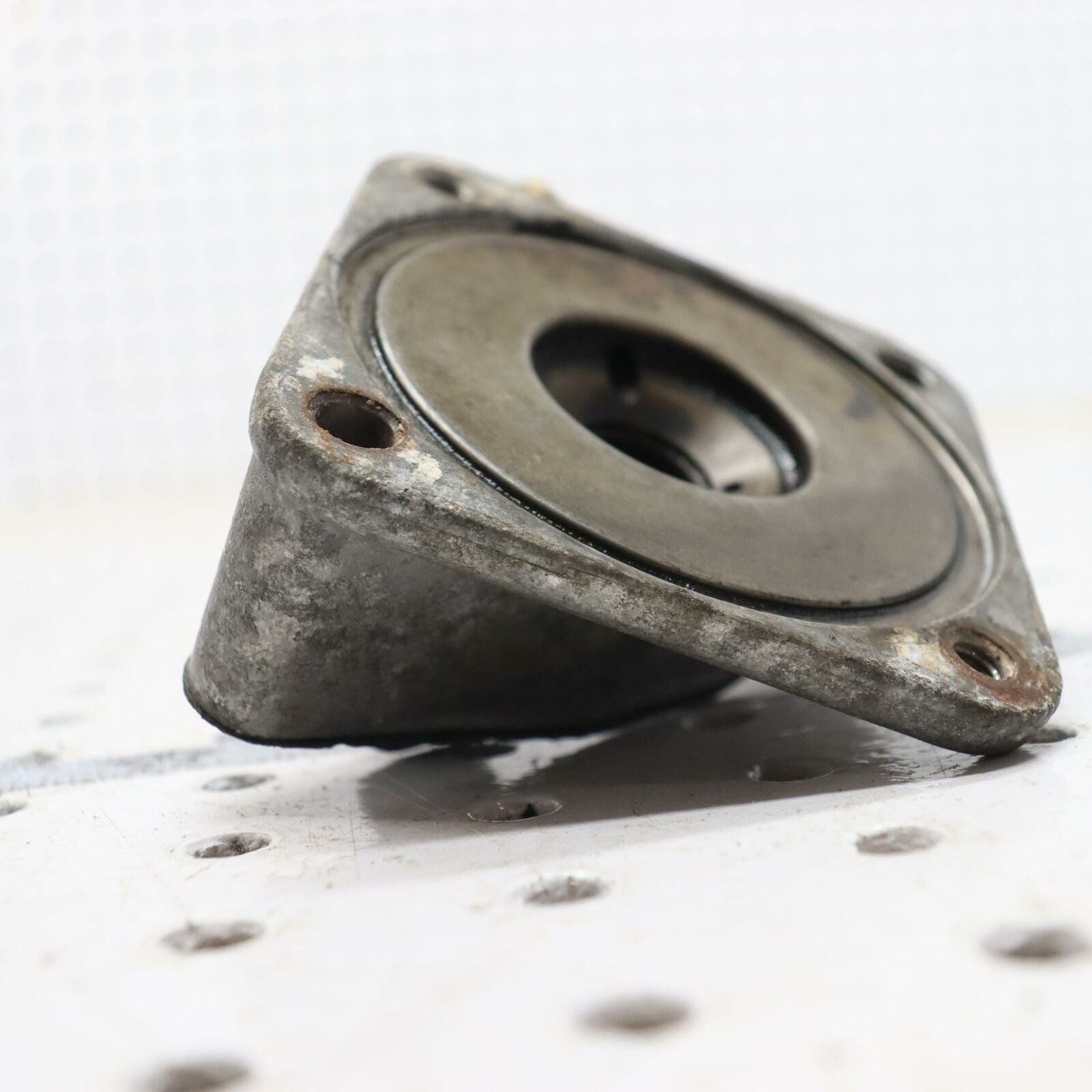 2007 POLARIS IQ 600 ASM BASE EXH VALVE 1203166 1204445