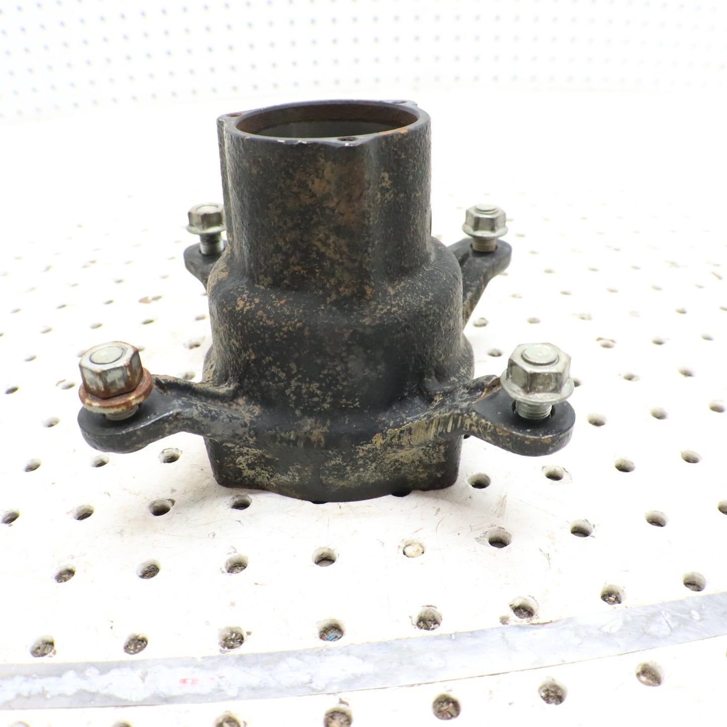 1998 Polaris Xplorer 400l Wheel Hub 1520243; 2202595 