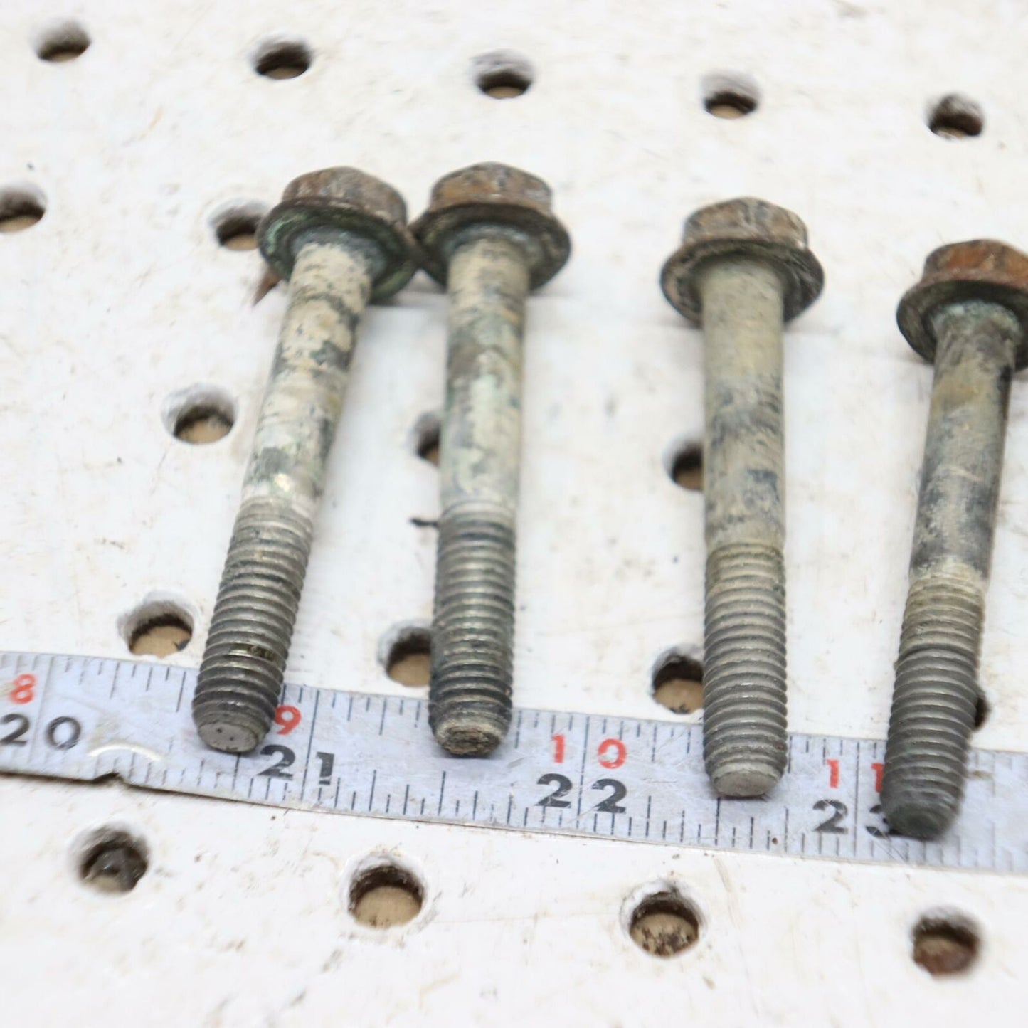 2006 POLARIS RMK 700 CYLINDER HEAD BOLTS SCREW, M8 X 1.25 X 55 7517533