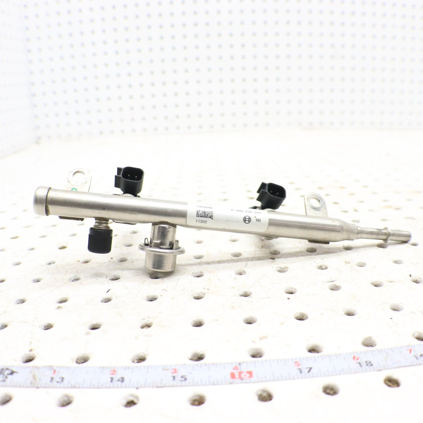 2009 Polaris Sportsman Xp 850 Fuel Rail & INJECTORS 2520563; 1203568