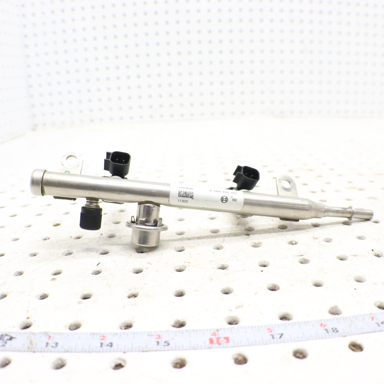 2009 Polaris Sportsman Xp 850 Fuel Rail & INJECTORS 2520563; 1203568