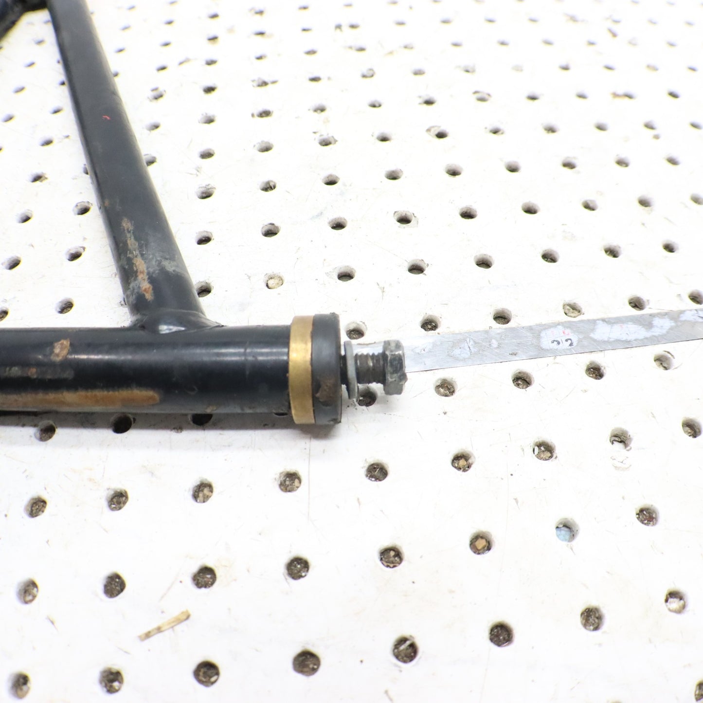 1995 Polaris Xplorer 400 Front Lower Right Control A Arm 2200532 2202275