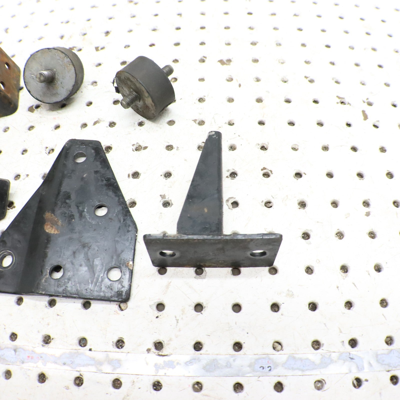 1998 Polaris Xplorer 400l Engine Motor Mounts 1040532 1040231 5240542 5241801