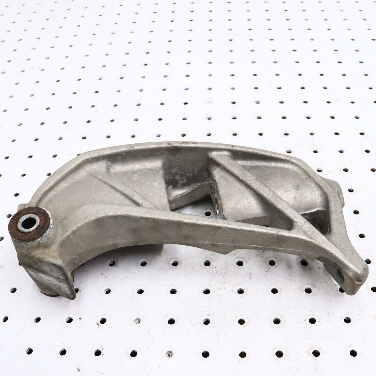 2007 POLARIS IQ 600 LEFT FRONT STEERING ARM SPINDLE KNUCKLE 1822795